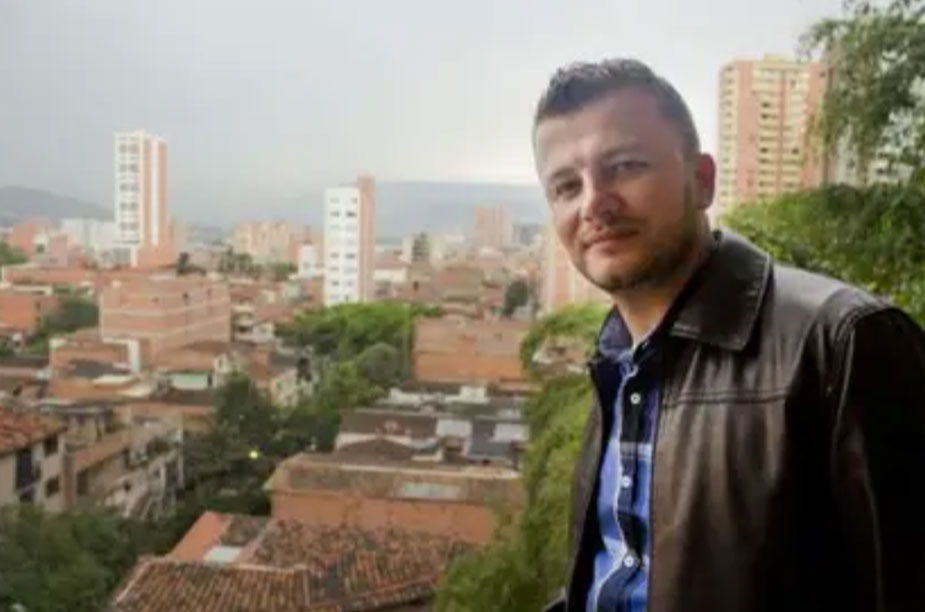 Próximo Senador Santi Montoya